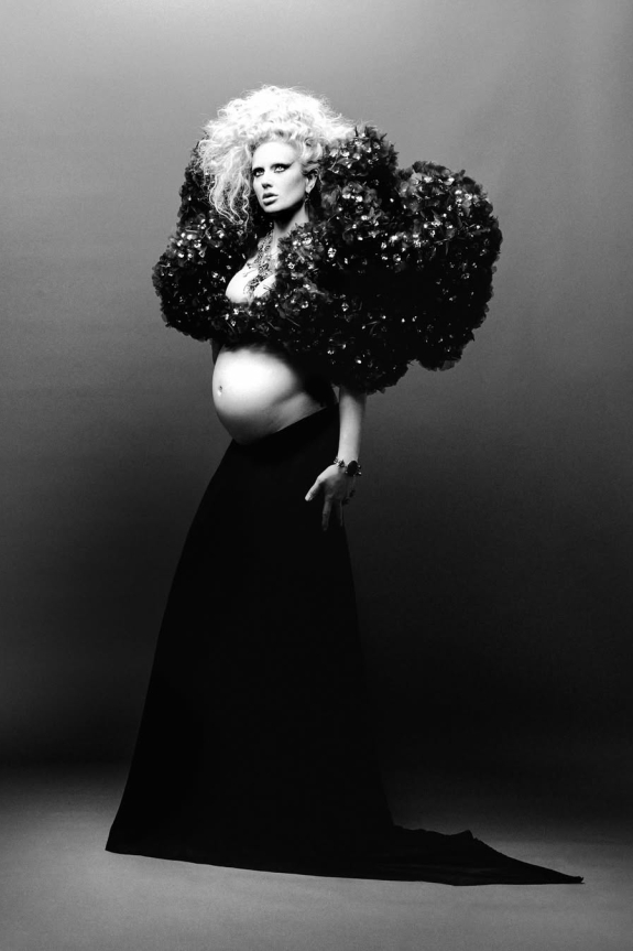 Вика Салават впервые станет мамой