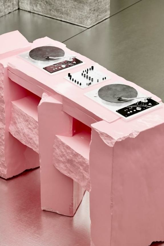 Музыка — плейлист с небанальными фоновыми треками для welcome, свадебной церемонии и ужина