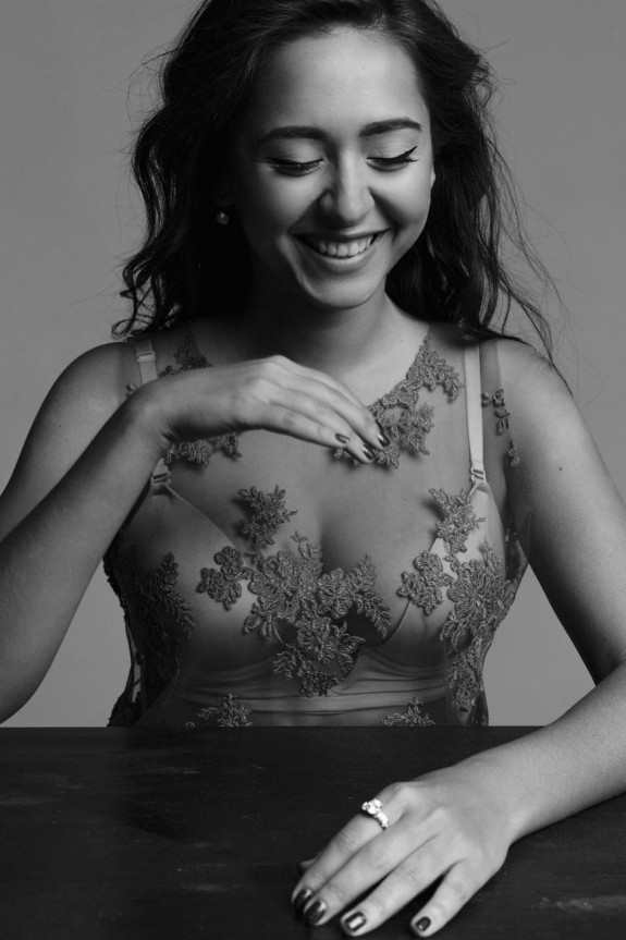 Манижа выходит замуж