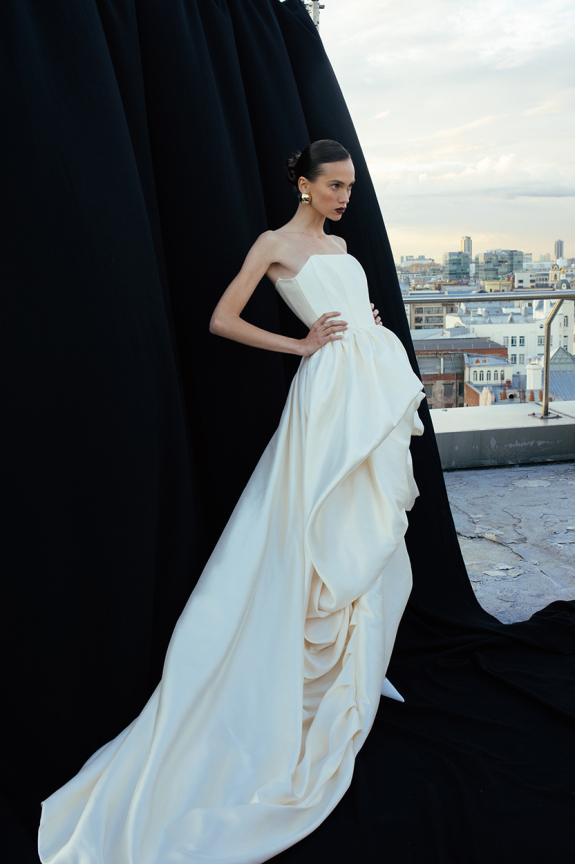 8 культовых дизайнеров свадебных платьев