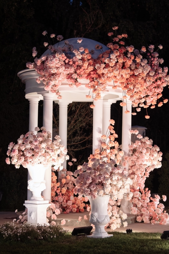 Свадьбы дома | Свадьба дом невесты | Свадьба на природе | Цветы на свадьбу | Оформление свадьбы цветами | Декор на свадьбу | Свадебное агентство москва