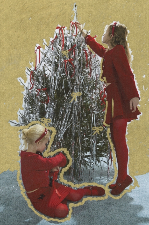 Образ на Новый год: нарядные платья для девочки и костюмы для мальчика | Где покупать детскую одежду на Новый год 2025