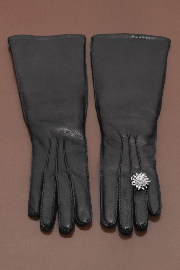 Как носить дубленки этой зимой?