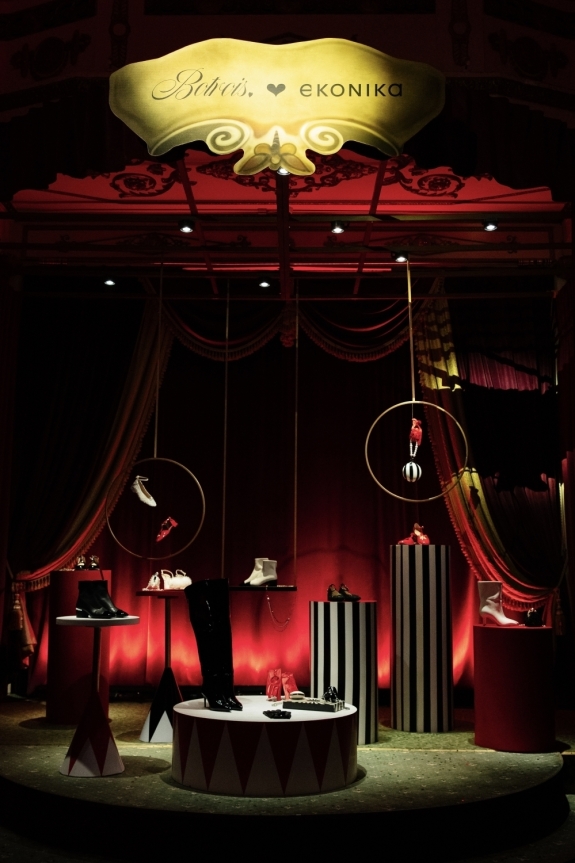 Не одна, а сразу шесть декабрьских обложек