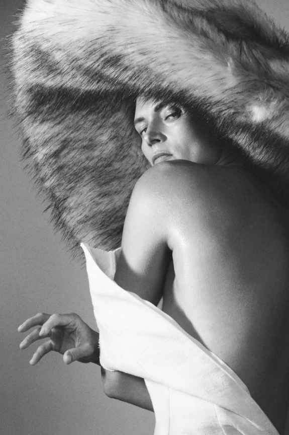 Зимние аксессуары: тренды для невест 2025–2026