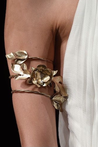 Браслеты на плечо