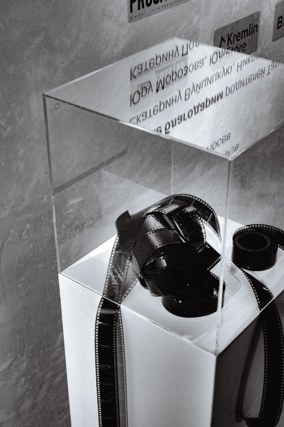 Арсений Прусаков | Выставка | Выставки 2022 | Выставки в Москве | Выставки в Москве 2022 | Выставка фото | Фотограф на свадьбу | Свадебные фото | Свадебная фотосессия