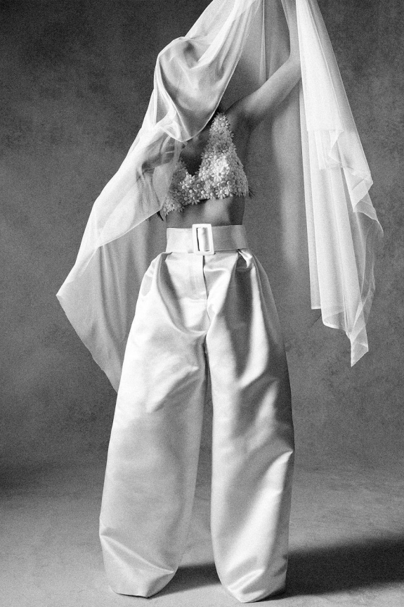 8 культовых дизайнеров свадебных платьев