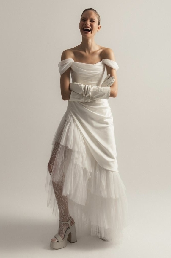 Свадебные платья для росписи в загсе, венчания, ужина с семьей и вечеринки