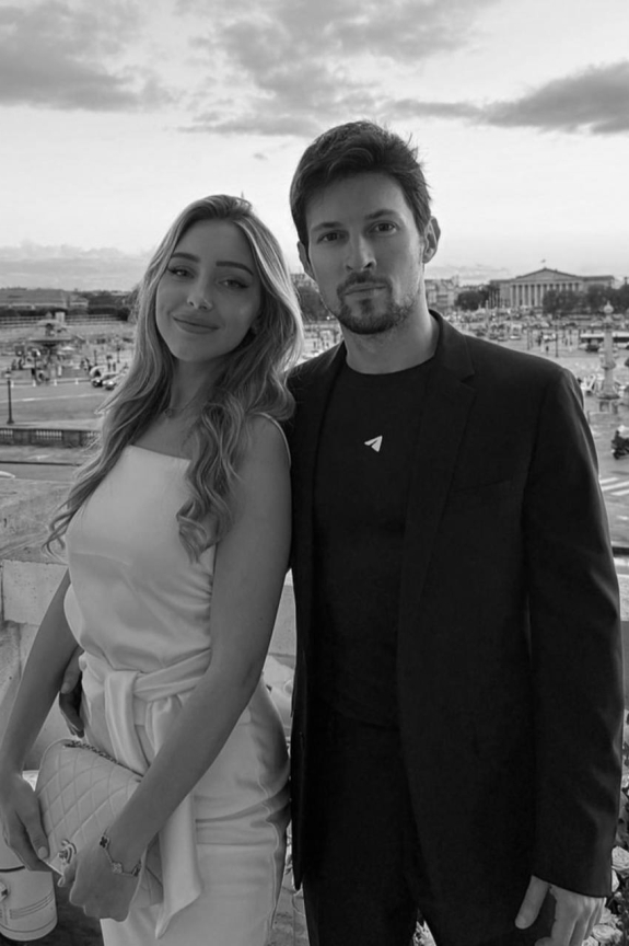 Павел Дуров женился?