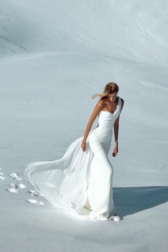 Австралийский бренд Kyha представил новую свадебную коллекцию