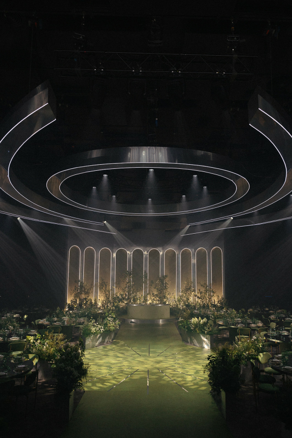 Свадьба Рашн Веддинг Групп, вдохновленная весной