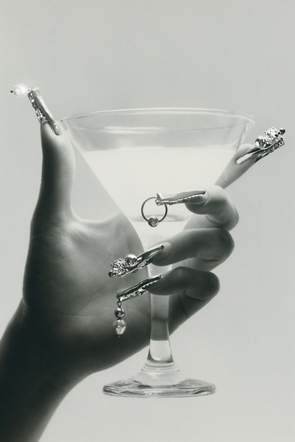 Маникюр на Новый год Зеленой Деревянной Змеи?