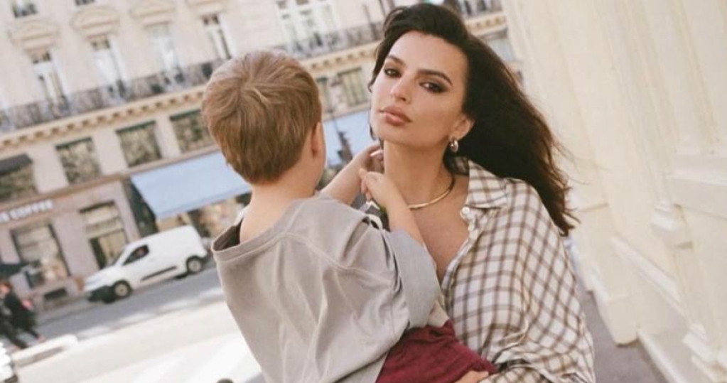 Как селебрити одевают своих детей