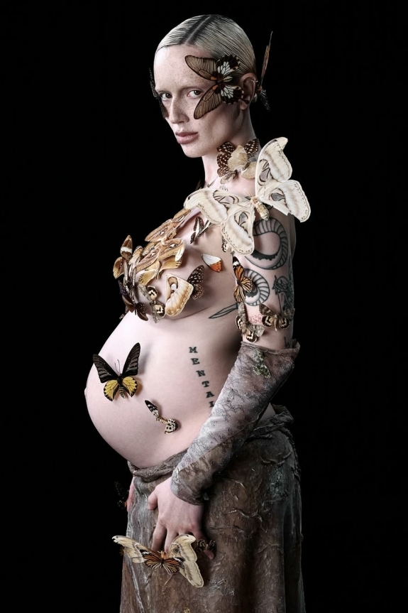 Вика Салават стала мамой