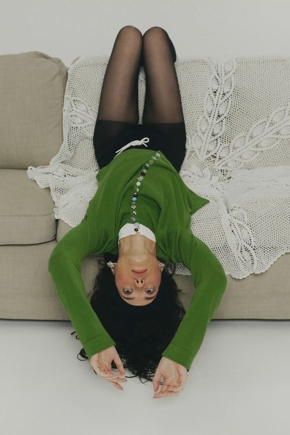 Модные свитеры, кардиганы, джемперы на осень 2025