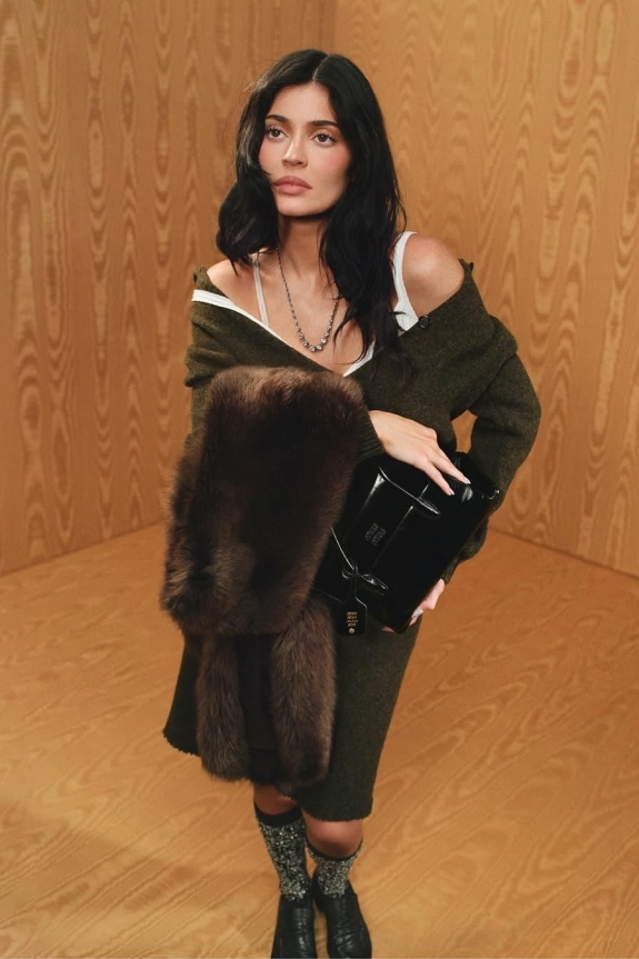 Актуальная верхняя одежда для мужчин существует. Вопрос