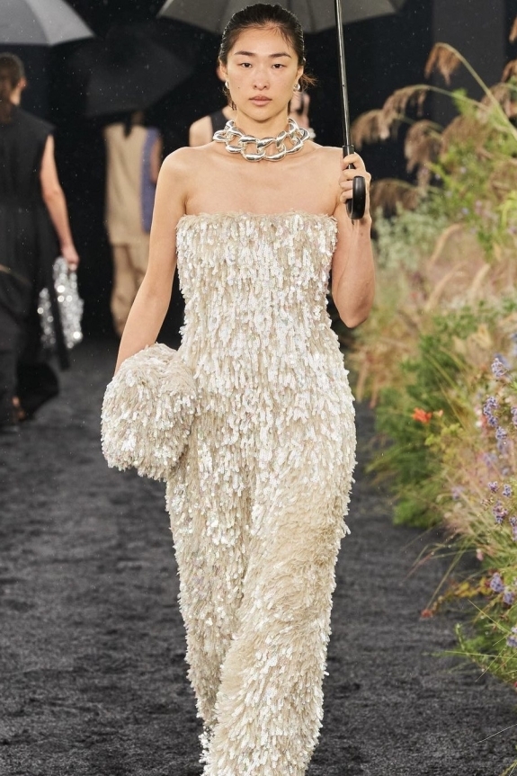 Тренды в прическах и макияже для невест