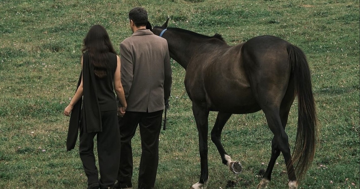 Лавстори на лошадях: вдохновляемся новым кампейном 12Storeez
