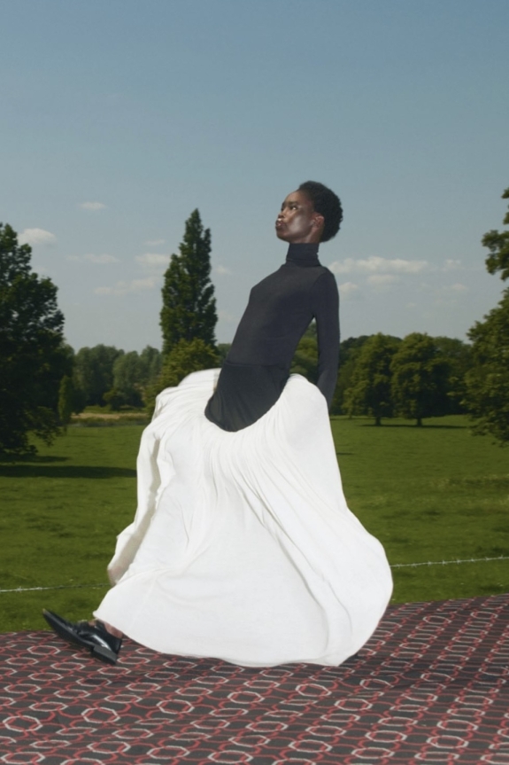 Что надеть гостям на свадьбу зимой?