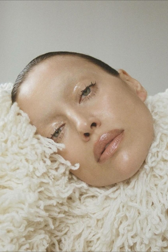 Ирина Шейк | Present Space