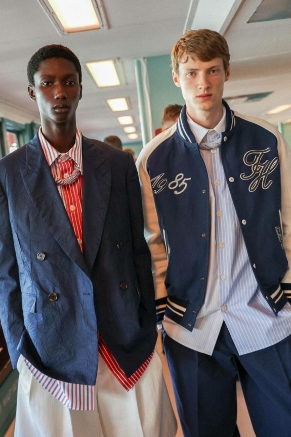 Tommy Hilfiger на Неделе моды в Нью-Йорке | Показ Tommy Hilfiger на пароме MV John F. Kennedy