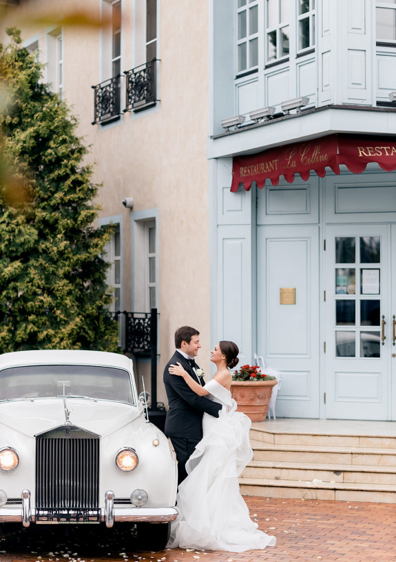 Трогательная свадьба в загородном ресторане La Colline I Фото и пример