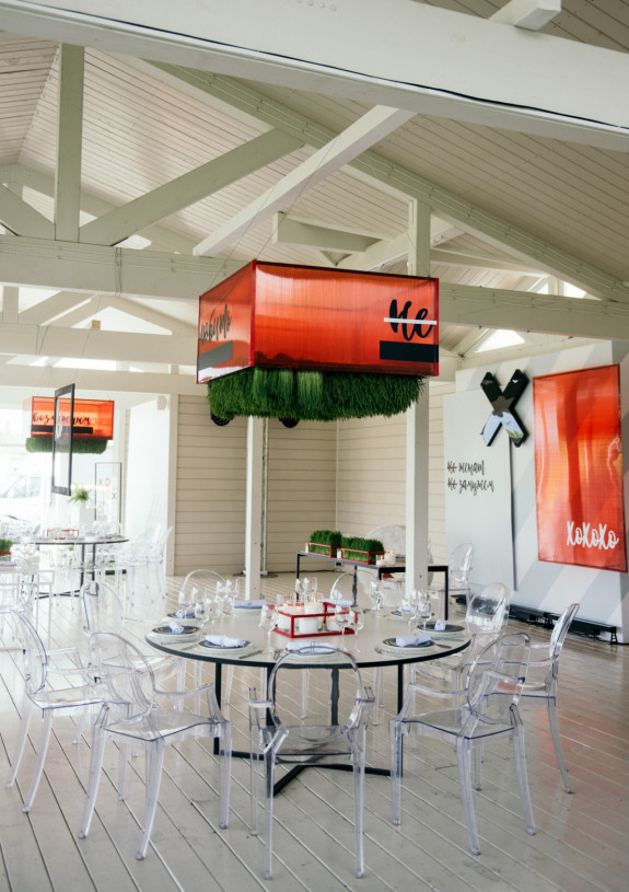 Свадебная вечеринка c мороженым и бургерами