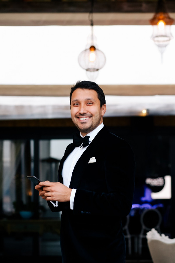 Ведущие Константин Анисимов