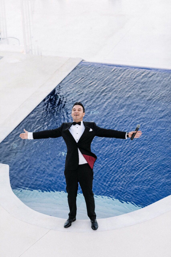 Ведущие Александр Слесарев