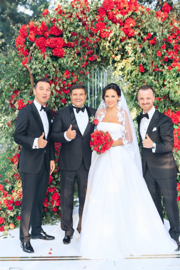 Ведущие Александр Слесарев