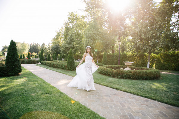 Cвадьба Евгения и Миланы в загородном ресторане