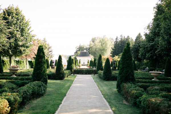 Cвадьба Евгения и Миланы в загородном ресторане