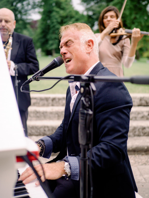 Свадьба в вишнёвом саду