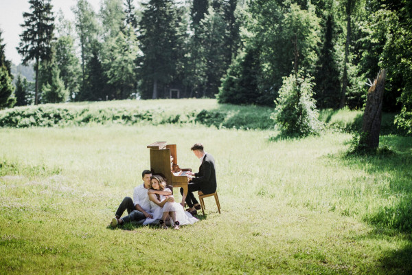 Эко-свадьба в живописному лесу