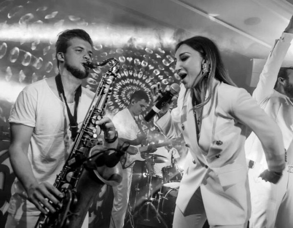 Все о плейлисте для свадьбы от кавер-группы