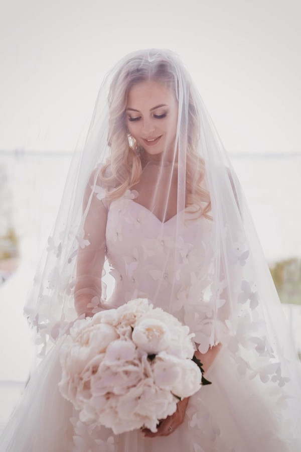 Как выбрать свадебное платье в Wedding Rooms