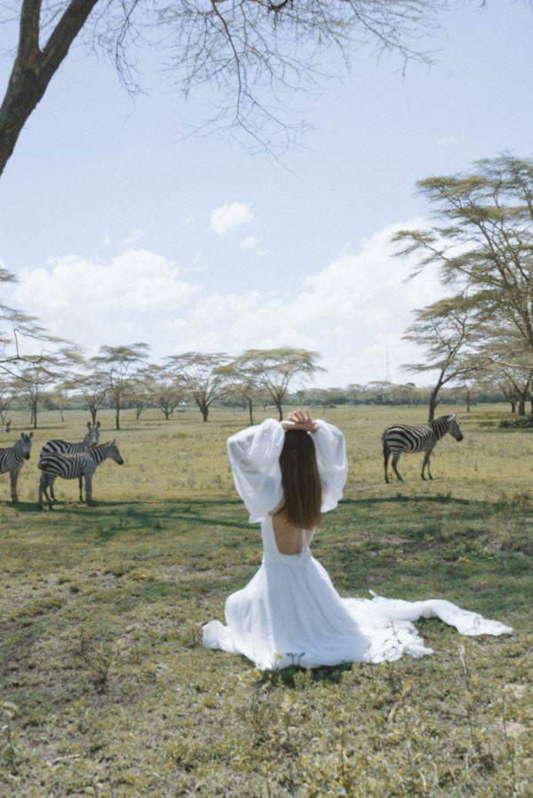 Свадьба в Африке c зебрами, жирафами и