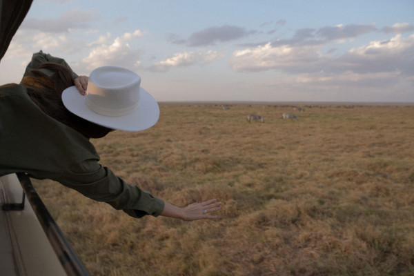 Свадьба в Африке c зебрами, жирафами и