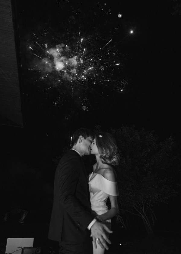 Уютная свадьба в зеленых садах Грузии