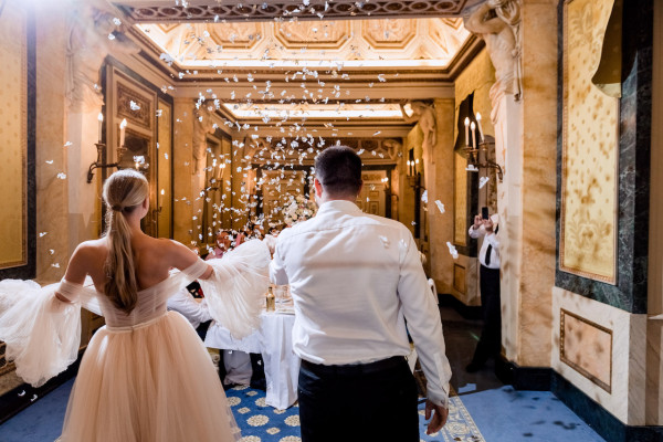 Невероятно нежная камерная свадьба в Италии