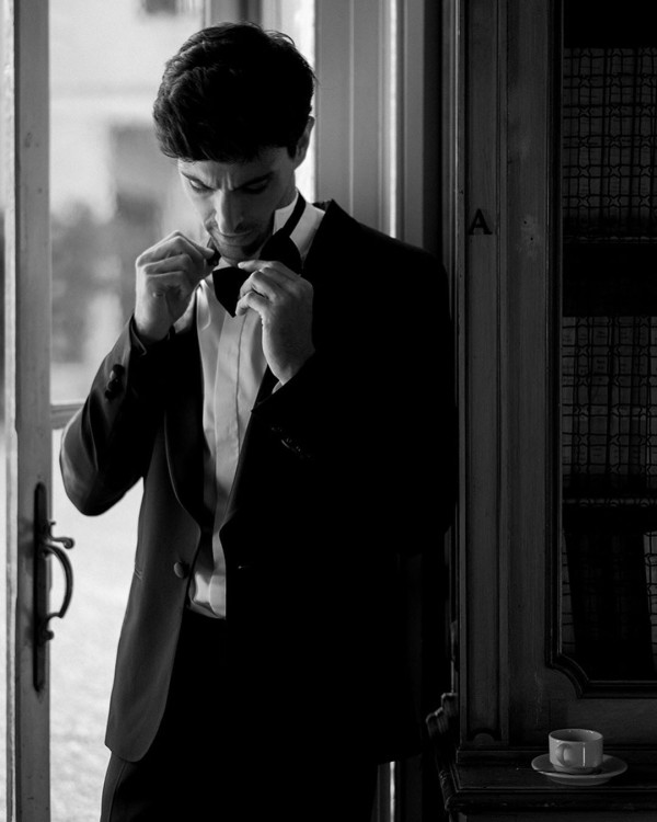 Три модных образа жениха 2020, которые можно