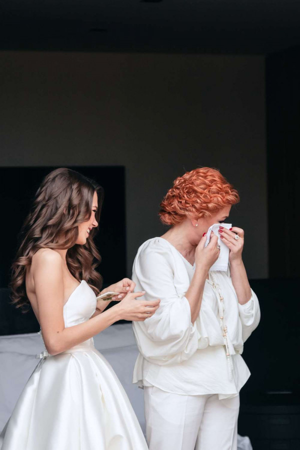 Классическая свадьба в замке недалеко от Москвы