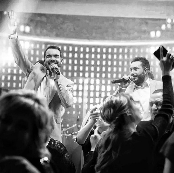 Все о плейлисте для свадьбы от кавер-группы