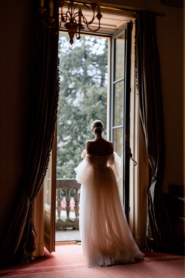 Невероятно нежная камерная свадьба в Италии