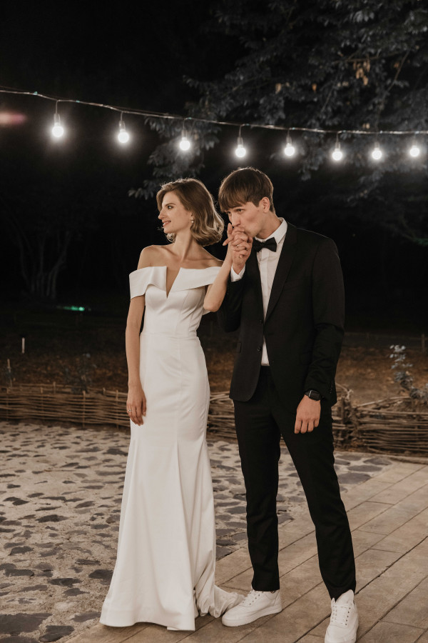 Уютная свадьба в зеленых садах Грузии