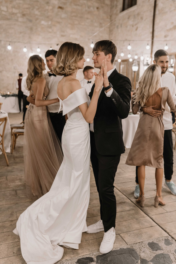 Уютная свадьба в зеленых садах Грузии