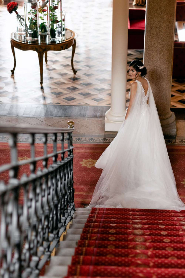 Свадебный ужин на берегу Комо в окружении