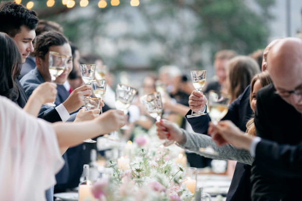 Свадебный ужин на берегу Комо в окружении