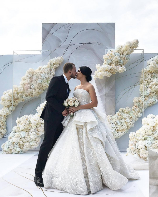 Как выбрать свадебное платье в Wedding Rooms